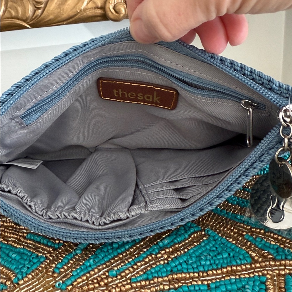 NWT The Sak Crochet Craze Wristlet in Arctic Blu - Picture 4 of 5